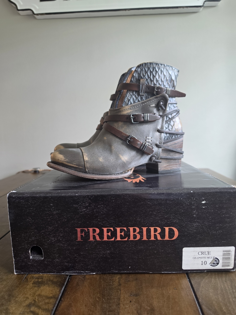 Freebird Graphite Crue